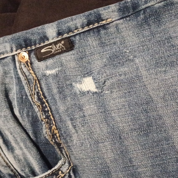 Silver Jeans - Picture 5 of 7